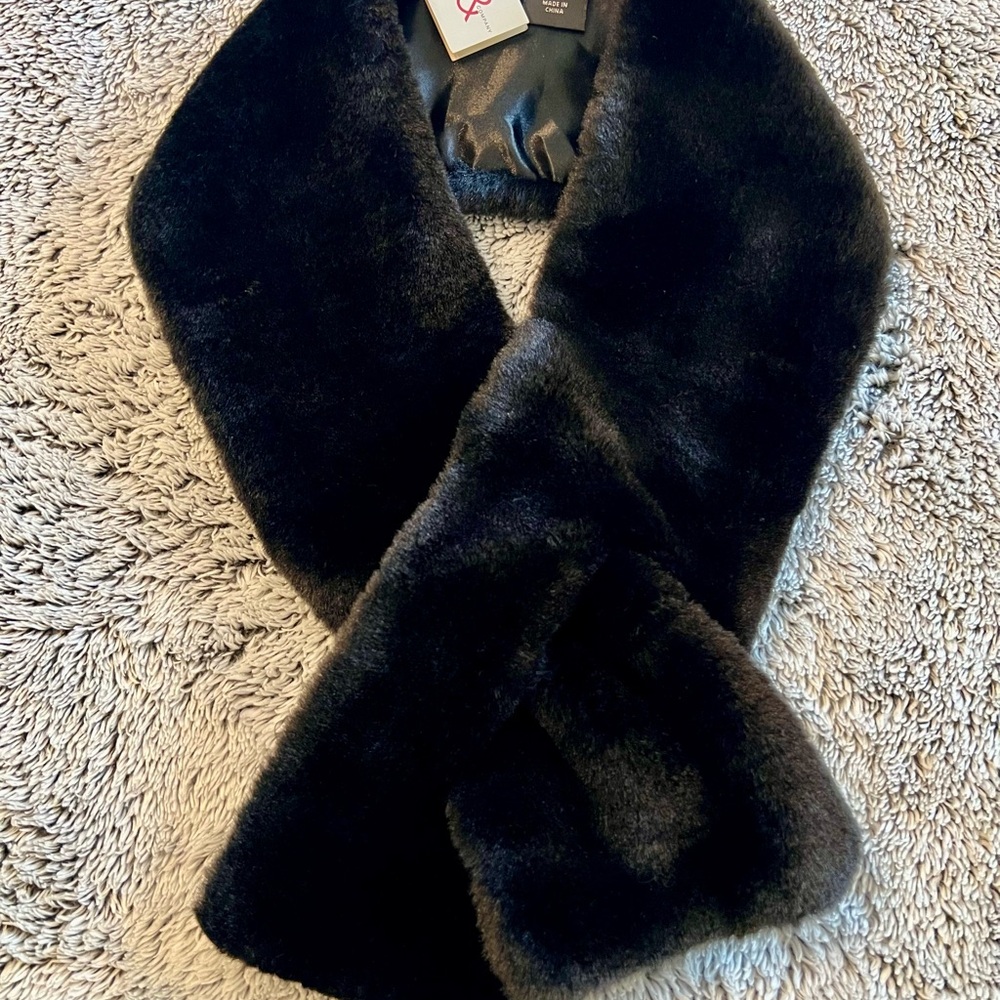 Black Faux Fur Scarf